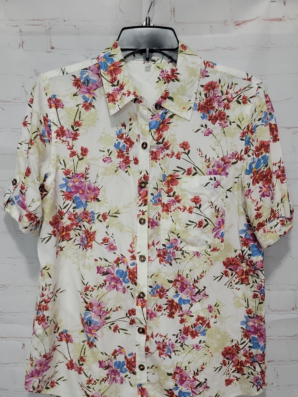 4/$20 Maurices Cream Floral Short-Sleeve Button-Down Shirt